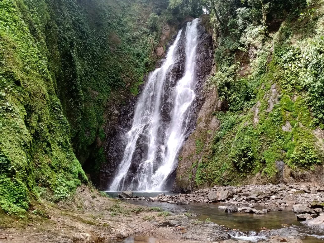 Cataratas las gemelas 1